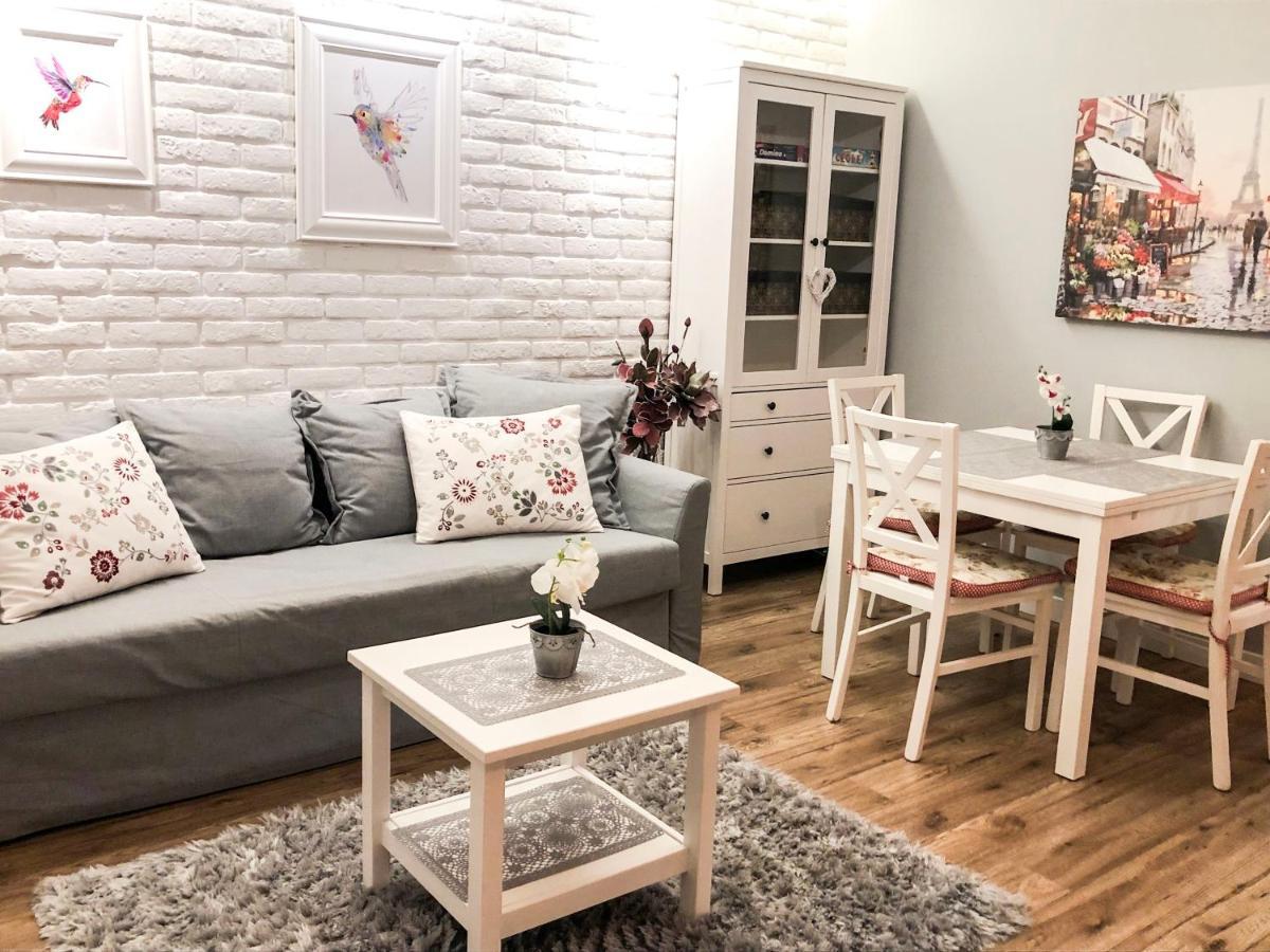 Apartament Luscinia Z 2 Sypialniami Krakau Exterior foto